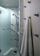 The Valorian Los Angeles, Curio Collection by Hilton