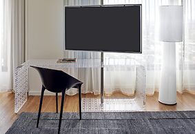 The Valorian Los Angeles, Curio Collection by Hilton