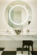 The Valorian Los Angeles, Curio Collection by Hilton