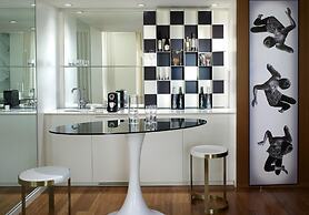 The Valorian Los Angeles, Curio Collection by Hilton