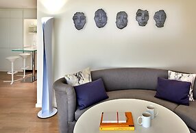 The Valorian Los Angeles, Curio Collection by Hilton