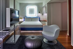 The Valorian Los Angeles, Curio Collection by Hilton
