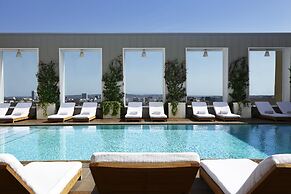 The Valorian Los Angeles, Curio Collection by Hilton