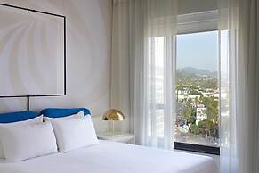 The Valorian Los Angeles, Curio Collection by Hilton