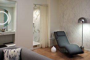 The Valorian Los Angeles, Curio Collection by Hilton