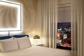 The Valorian Los Angeles, Curio Collection by Hilton