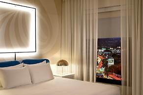 The Valorian Los Angeles, Curio Collection by Hilton