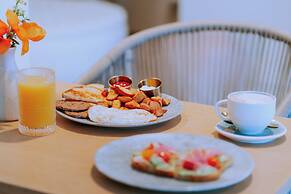 The Valorian Los Angeles, Curio Collection by Hilton