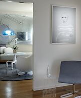 The Valorian Los Angeles, Curio Collection by Hilton