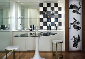 The Valorian Los Angeles, Curio Collection by Hilton