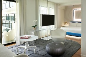 The Valorian Los Angeles, Curio Collection by Hilton