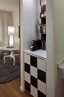 The Valorian Los Angeles, Curio Collection by Hilton
