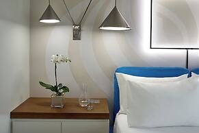 The Valorian Los Angeles, Curio Collection by Hilton