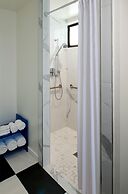 The Valorian Los Angeles, Curio Collection by Hilton