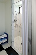 The Valorian Los Angeles, Curio Collection by Hilton