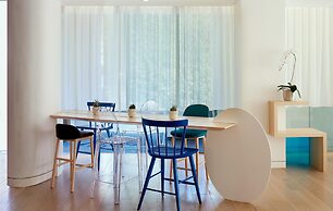 The Valorian Los Angeles, Curio Collection by Hilton