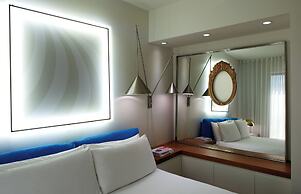 The Valorian Los Angeles, Curio Collection by Hilton