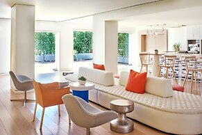 The Valorian Los Angeles, Curio Collection by Hilton