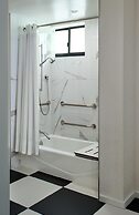 The Valorian Los Angeles, Curio Collection by Hilton