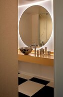 The Valorian Los Angeles, Curio Collection by Hilton