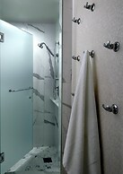 The Valorian Los Angeles, Curio Collection by Hilton