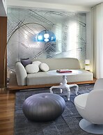 The Valorian Los Angeles, Curio Collection by Hilton