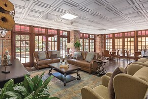 Club Wyndham Avenue Plaza