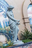 Club Wyndham Avenue Plaza