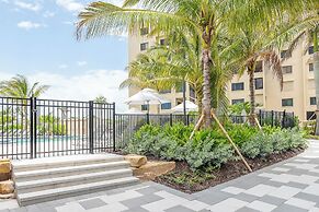 Pointe Estero Beach Resort