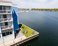 Holiday Inn Kingston Waterfront by IHG