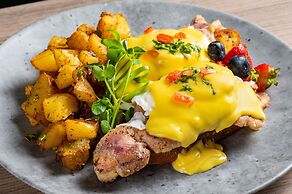 Holiday Inn Kingston Waterfront by IHG