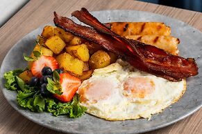 Holiday Inn Kingston Waterfront by IHG