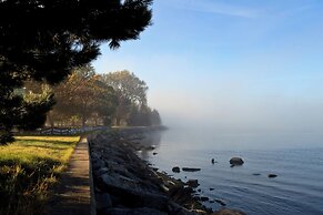 Holiday Inn Kingston Waterfront by IHG