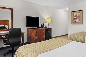 Best Western Plus Langley Inn