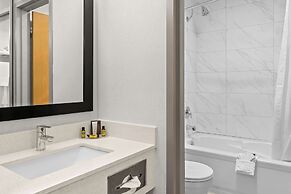 Best Western Plus Langley Inn