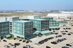 Sheraton Gateway Hotel In Toronto International Airport