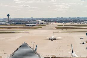 Sheraton Gateway Hotel In Toronto International Airport