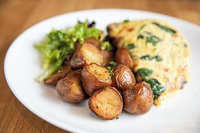 Best Western Premier Chateau Granville Hotel & Suites & Conf. Centre