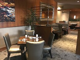 Best Western Premier Chateau Granville Hotel & Suites & Conf. Centre