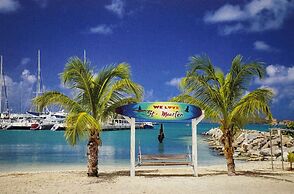 Seaview Beach Hotel
