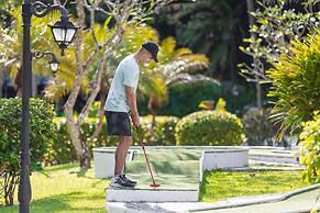 Le Meridien Phuket Beach Resort