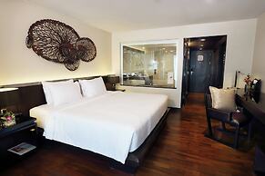 Le Meridien Phuket Beach Resort