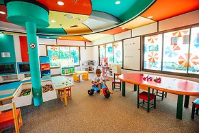 Le Meridien Phuket Beach Resort