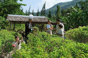 Le Meridien Phuket Beach Resort