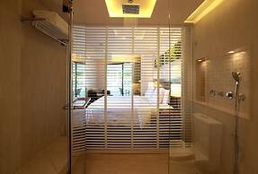 Le Meridien Phuket Beach Resort