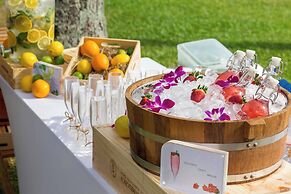 Le Meridien Phuket Beach Resort