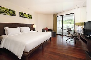 Le Meridien Phuket Beach Resort
