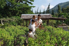 Le Meridien Phuket Beach Resort