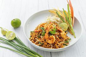 Le Meridien Phuket Beach Resort