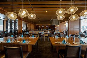 Le Meridien Phuket Beach Resort